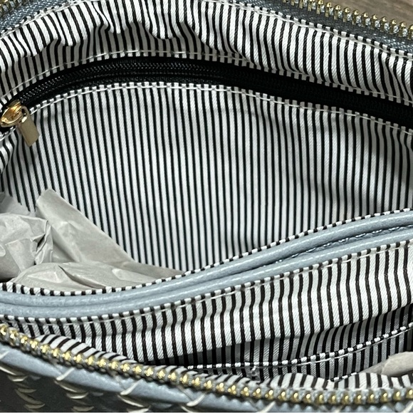 Blue Grey Crossbody/wristlet purse BNWT - Picture 5 of 5